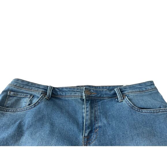 STYLE & CO. HIGH-RISE STRAIGHT CUFFED LEG JEAN CAPRIS, WOMENS, 12, DENIM BLUE - Picture 2 of 11